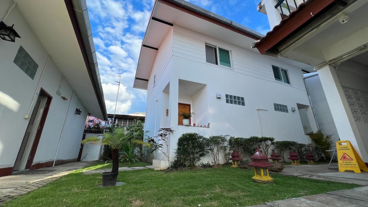 Отель Chiang Mai Gate House Экстерьер фото